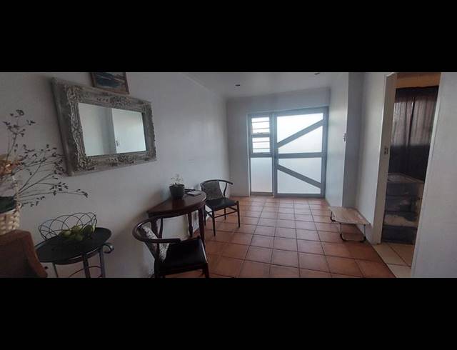 3 BEDROOM HOUSE FOR SALE IN ROCKLANDS